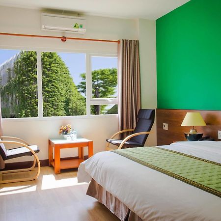 Sai Gon Phong Nha Hotel Dong Hoi Exterior photo